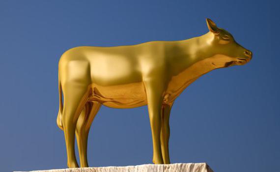 פרשת כי תשא: מהות חטא העגל היא בריחה מאחריות