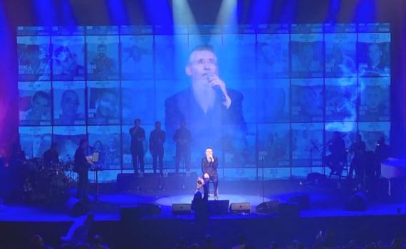 צפו: אברהם פריד מתפלל לחזרתם של החטופים