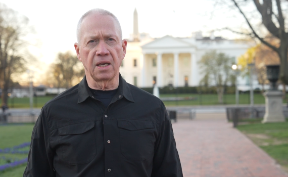 גלנט בוושינגטון: אין זכות מוסרית לעצור את המלחמה