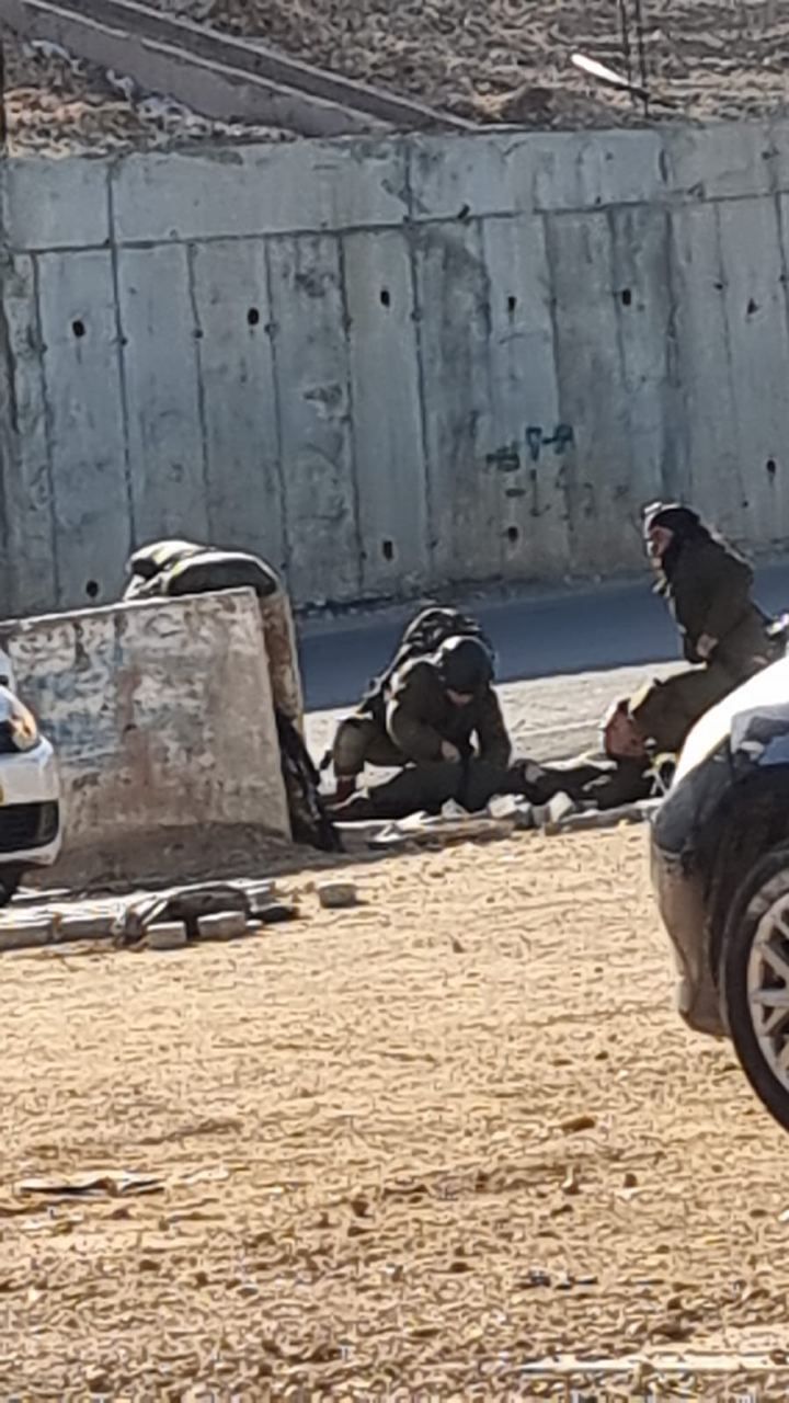 פיגוע דקירה בצומת יצהר הגדולה; המחבל חוסל