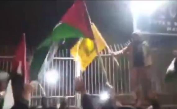 במהלך פורים: קריאות 'מוות לישראל' בקבר מרדכי ואסתר