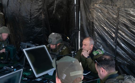 הפיגוע בבקעה: האלוף פוקס הצטרף למרדף אחרי המחבל