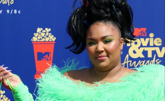 הזמרת המצליחה בהודעה מבלבלת: "אני פורשת"