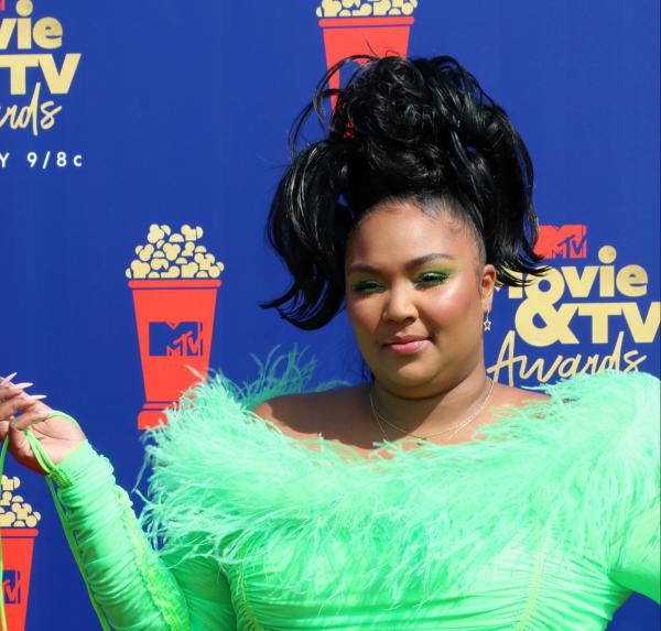 הזמרת המצליחה בהודעה מבלבלת: "אני פורשת"