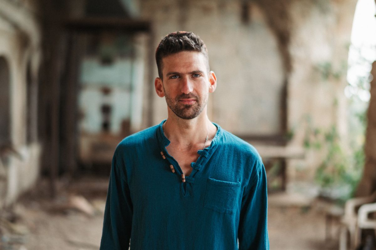 עקיבא נתן בעיבוד מרגש לפיוט של רבי ישראל נג'ארה