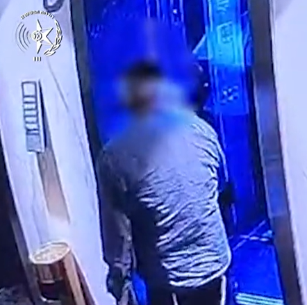 המצלמות תיעדו: ביצע עבירות מין בילדים מפונים