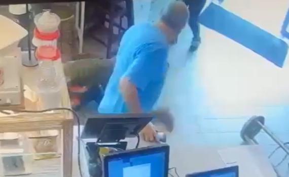 קשה לצפייה: תיעוד הפיגוע בבית קמה