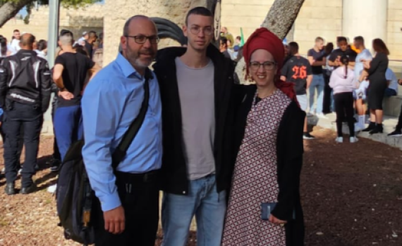 אח החטוף התגייס לצבא: "אף אחד לא פטור מזה"