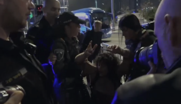 הפרו את הסדר הציבורי: 7 מפגינים נעצרו בקפלן