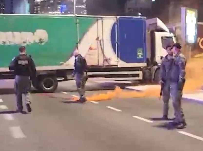 ההפגנה בקפלן: נעצר חשוד בזריקת רימון עשן