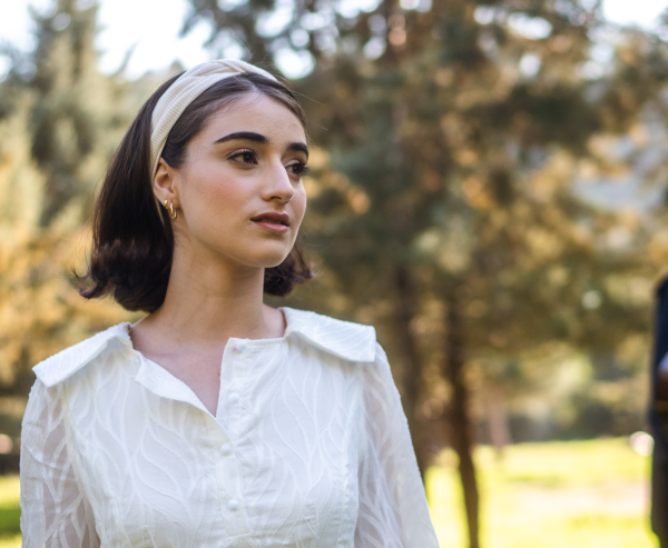 הזמרת הסרוגה שאתם צריכים להכיר בסינגל בכורה