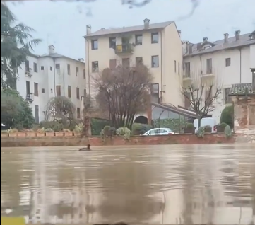 המבול הגיע לאיטליה: מטר וחצי של הצפות, כבישים קרסו