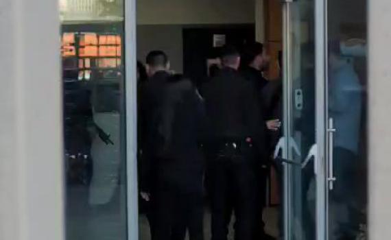 "חציית קו אדום": המשטרה עצרה עו"ד שייעץ למפגינים