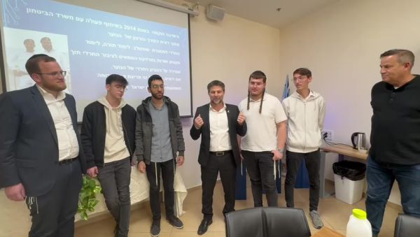 סמוטריץ' בישיבת ההסדר החרדית: מעריץ אתכם