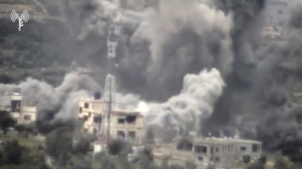 הלחימה בצפון: צה"ל תקף מבנים צבאיים של חיזבאללה