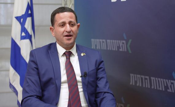 הח"כ הסרוג רותח: דובר צה"ל משקר ומטעה את הציבור