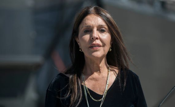 מתקפה חריפה נגד כרמלה מנשה: "תתביישי לך"