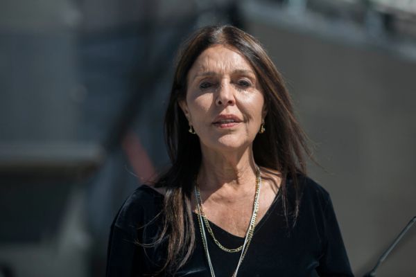 כרמלה מנשה עוררה סערה ברשת: "תתביישי"