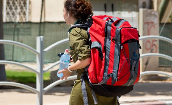 התפקידים ההזויים שהציעו לנשים שרצו להתגייס מחדש