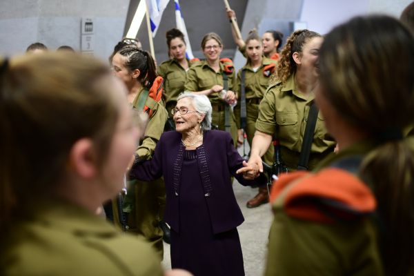 יום האישה | הנשיא הרצוג מצדיע: "גיבורות ישראליות"