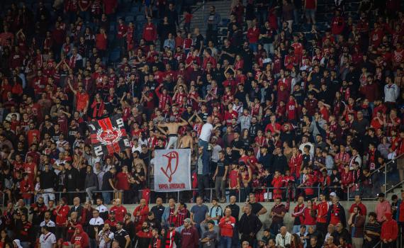 בעקבות ביזוי ההמנון: אוהדי ב"ש תקפו את אוהדי סכנין