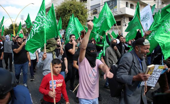 דו"ח מדאיג: שוטרים ברש"פ ביום ומחבלים בלילה