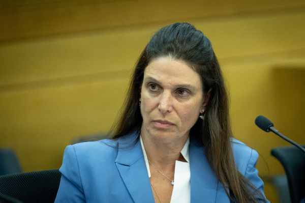 נציגת אלג'יר: "לא היה אונס"; רייטן: "תתביישי"