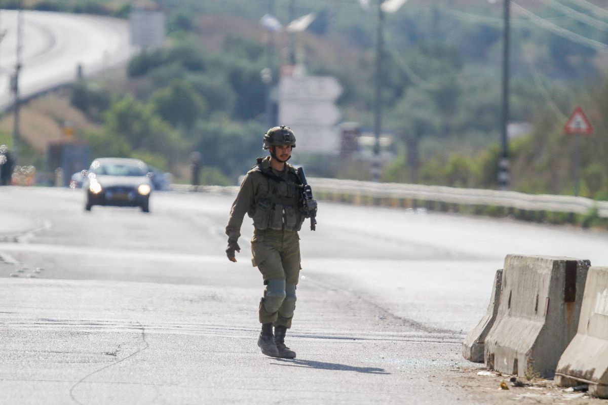 קדומים: פלסטיני היכה יהודי עם פטיש בראש