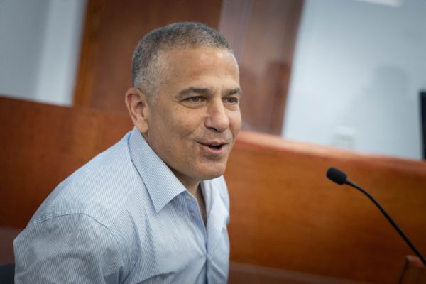 בעקבות שרון גל? ינון מגל חושף את ההצעות שקיבל