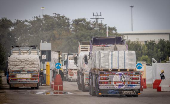 לראשונה: 6 מדינות שונות הצניחו סיוע הומניטרי ברצועת עזה