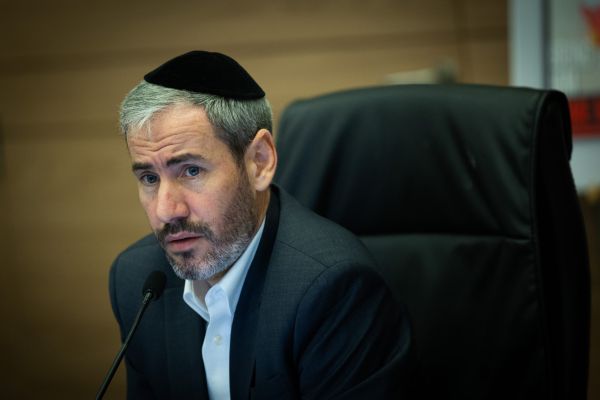 יו"ר הוועדה איים: "זה יכנס בחקיקה על הראש שלהם"