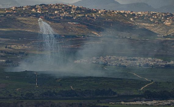 צפו בתיעוד: צה"ל תקף 10 מטרות במקביל בשטח לבנון