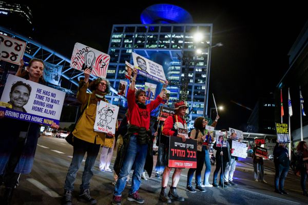 מטה משפחות החטופים: מברכים על הודעת חמאס