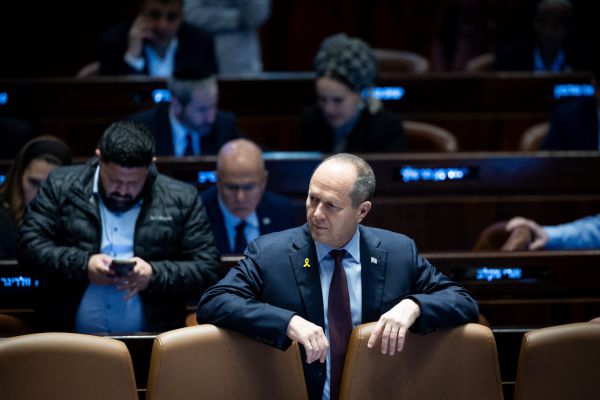 באופן חריג: הליכוד בתגובה רשמית נגד ניר ברקת