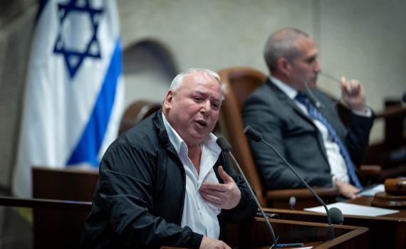 אמסלם השתלח ביועמ"שית: "לא יכול לשמוע אותה יותר"