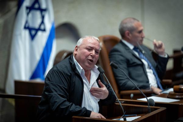 אמסלם השתלח ביועמ"שית: "לא יכול לשמוע אותה יותר"