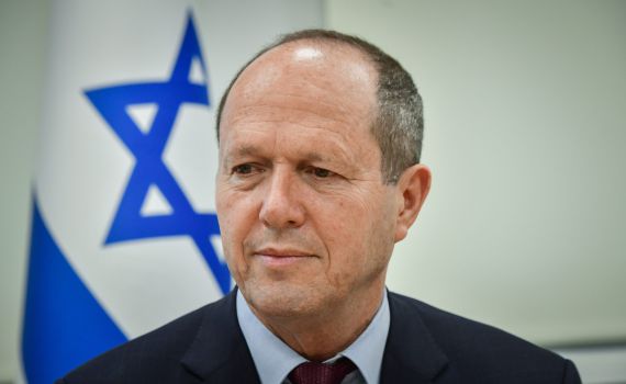 ניר ברקת מגיב לדיווח המוזר: "גאה לעבוד קשה"