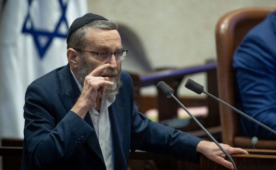 גפני: "לא אספר מה לפיד הציע לי בארבע עיניים"