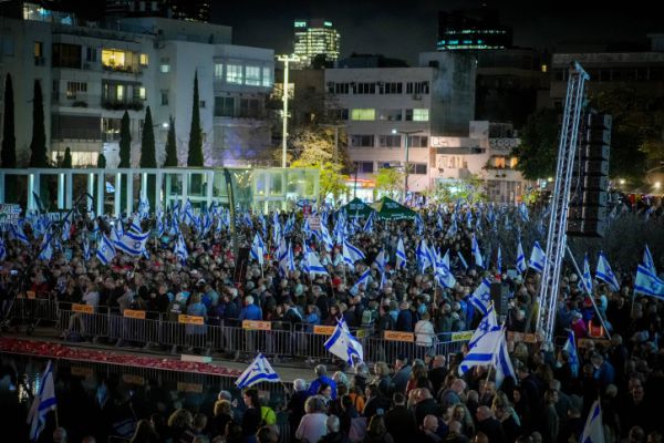 אלפי מפגינים במחאת חוק הגיוס: "זו עת צרה"