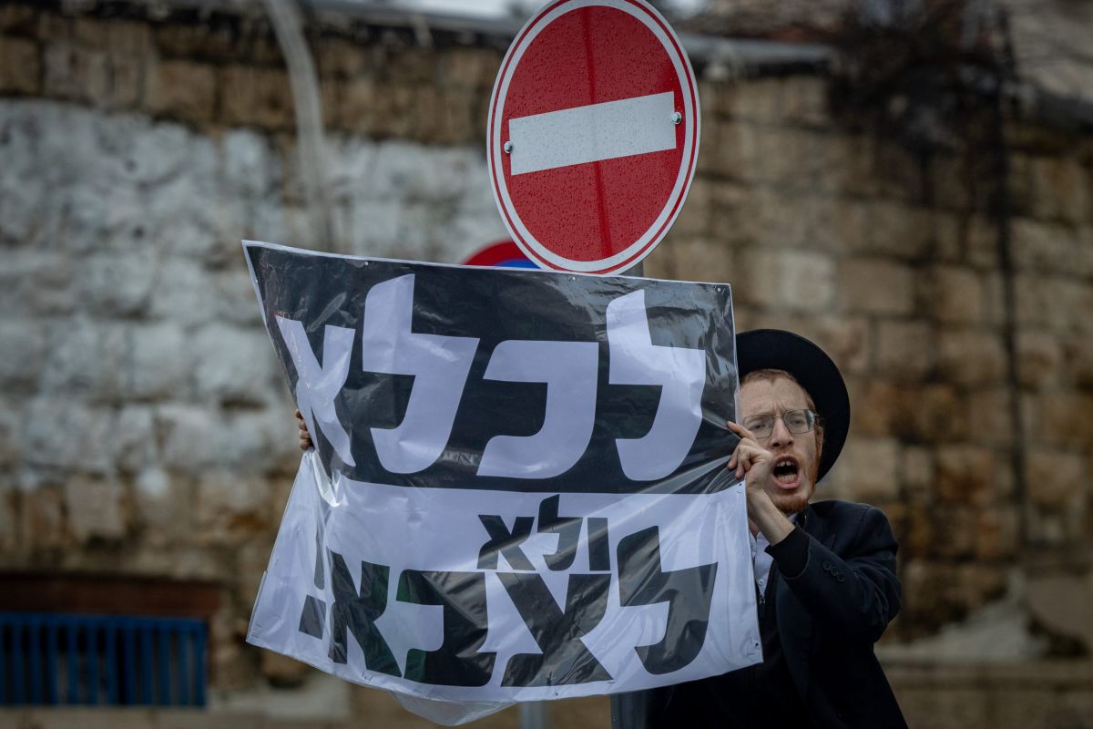 השר פרוש מאיים: "המערכה מול בג"ץ תהיה עקובה"
