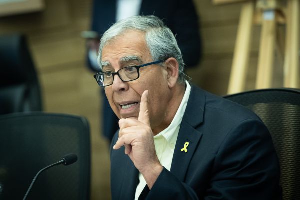 מיקי לוי במתקפה חריפה: "שני מופרעים"