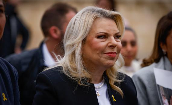 פרשת פצצות התאורה: שרה נתניהו בבקשה חריגה