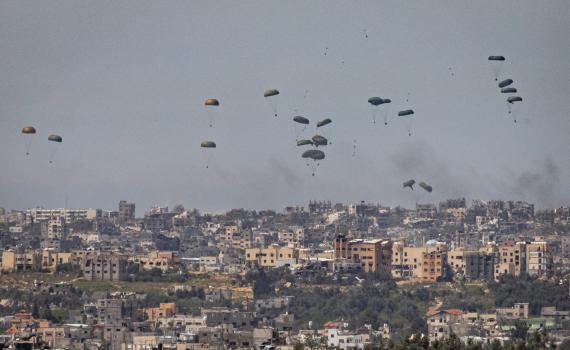 צבא ירדן הודיע: ביצענו 3 הצנחות סיוע ברצועה