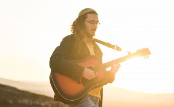 אחרי שנה וחצי: אלישיב בנימין משחרר סינגל חדש