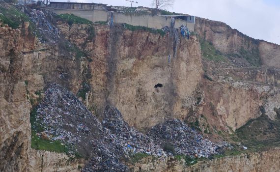 המחדל הסביבתי בבנימין: 'במקום רקטות נחטוף סרטן'