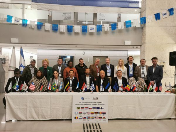 חברי פרלמנט בעולם: ליהודים זכות לחיות ביו"ש ובבנימין