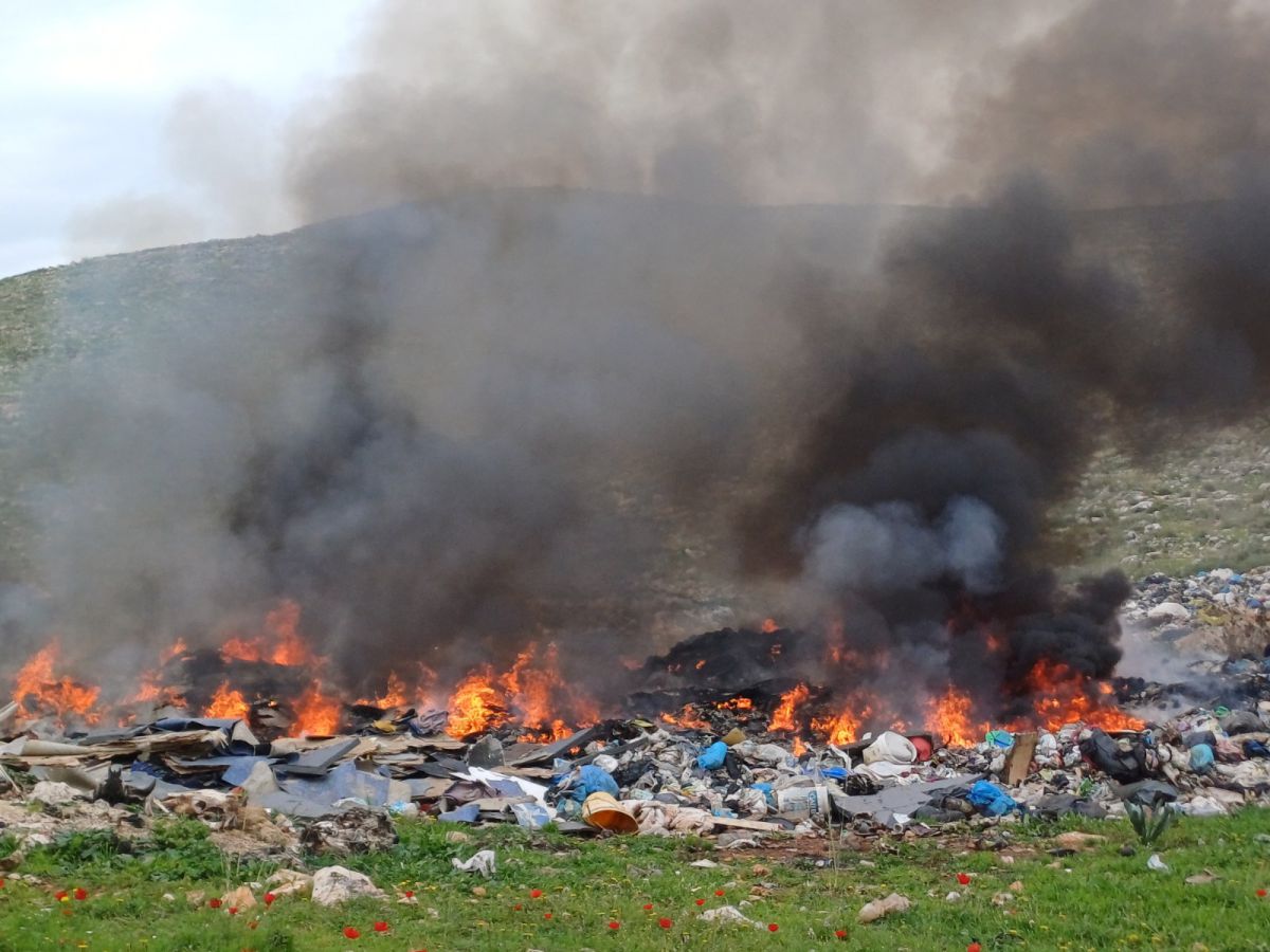 שריפות הזבל: "זה לא רק ריח רע, זה פשוט סרטן"