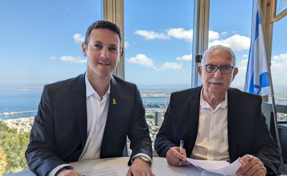 יכריע את המירוץ? החיבור המפתיע של המועמד בחיפה