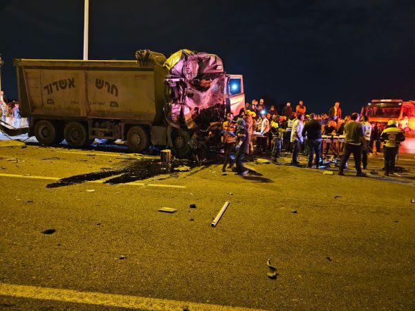 תאונה קטלנית בכביש 6: הרוג ו-10 פצועים