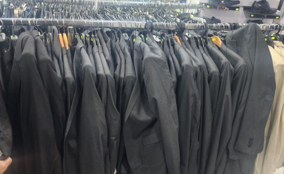 פשע אופנה: בגדי יוקרה גנובים נתפסו בחנות באלעד